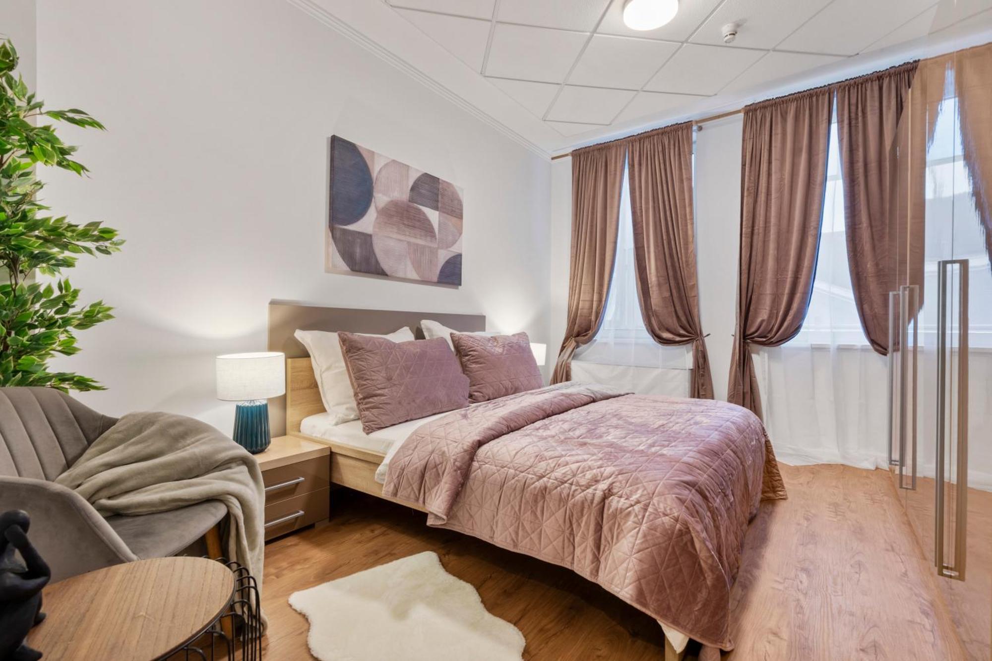 Luxe Living At Old Town Center Appartement Bratislava Buitenkant foto