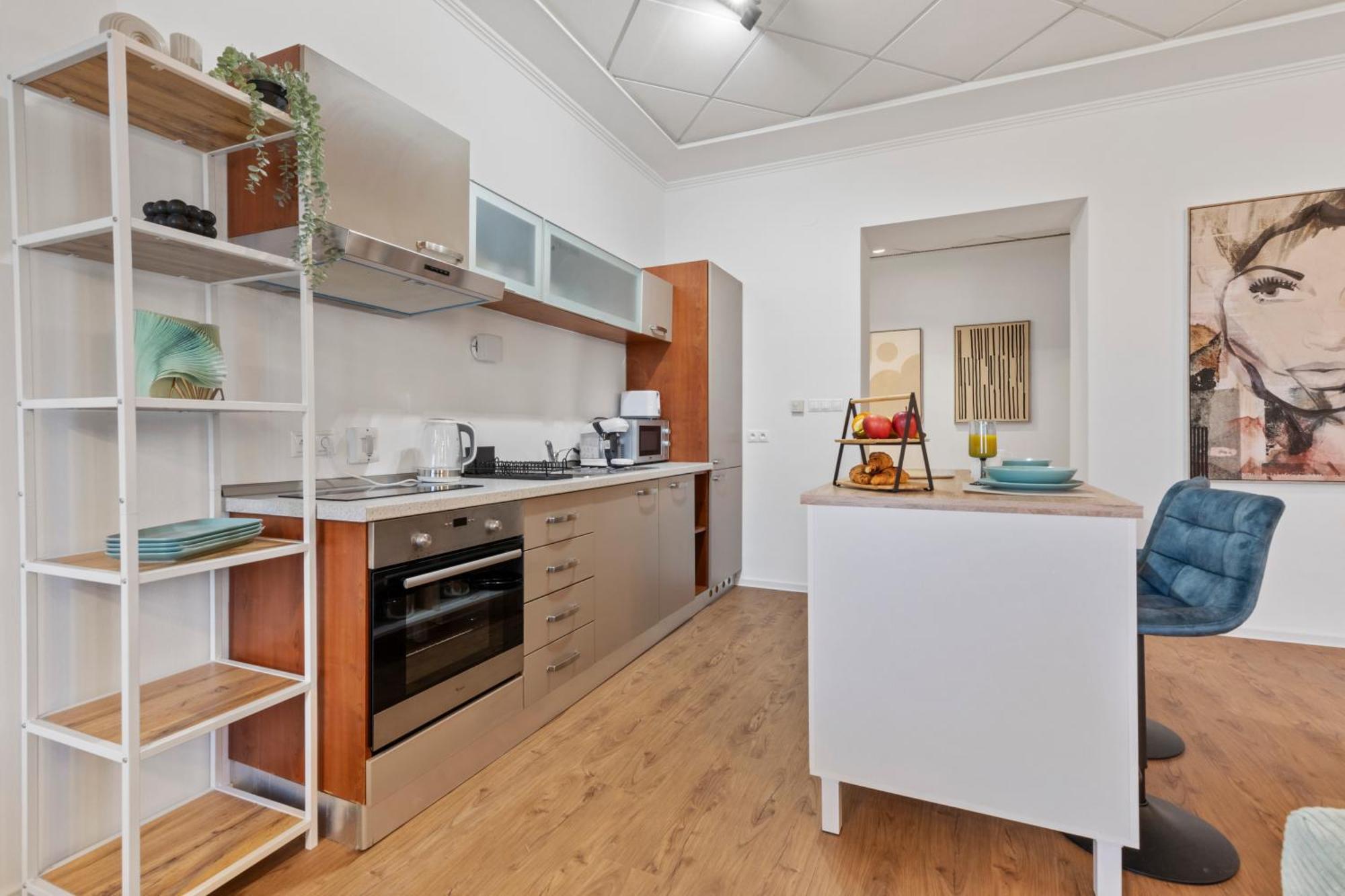 Luxe Living At Old Town Center Appartement Bratislava Buitenkant foto