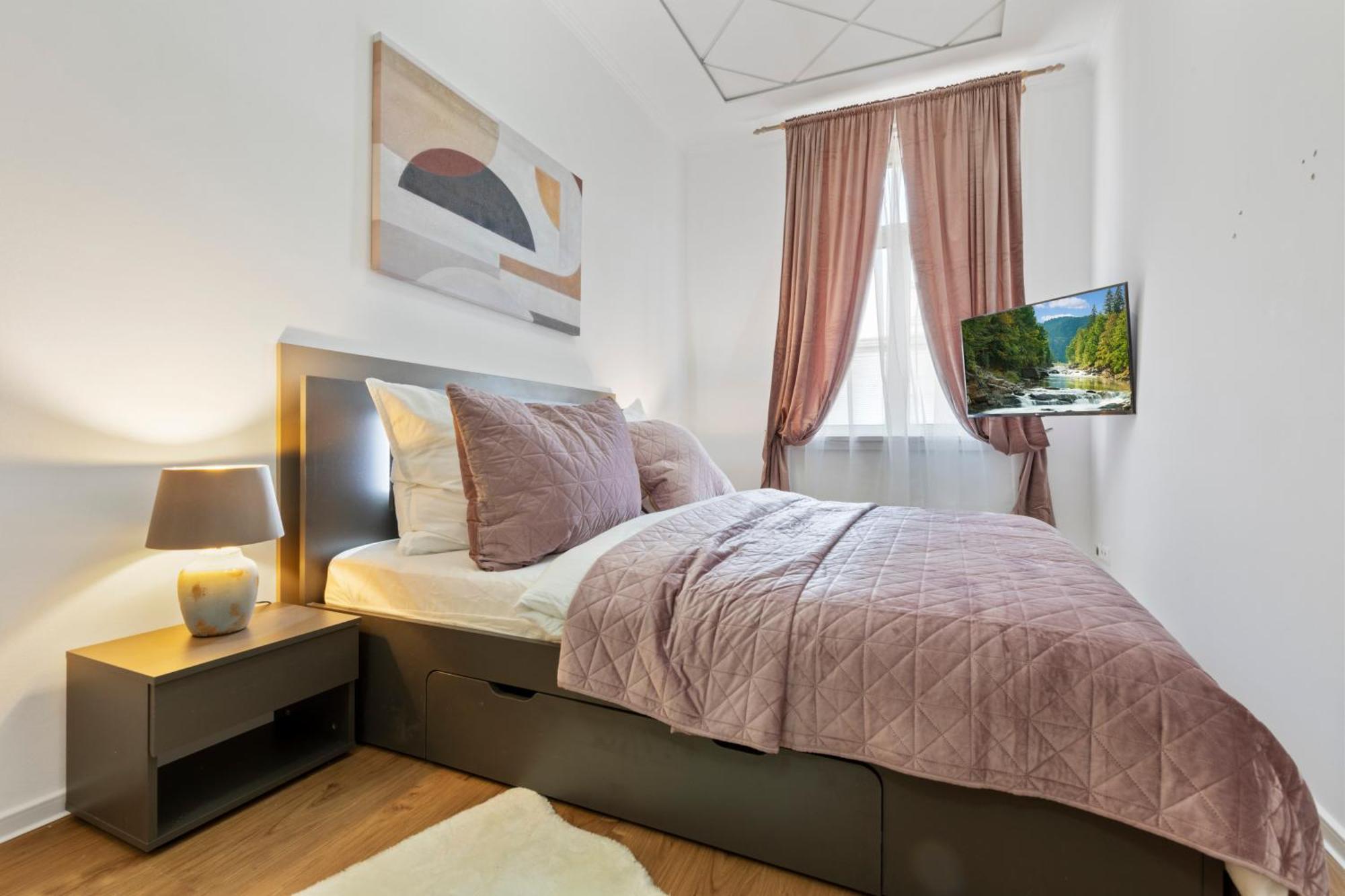 Luxe Living At Old Town Center Appartement Bratislava Buitenkant foto
